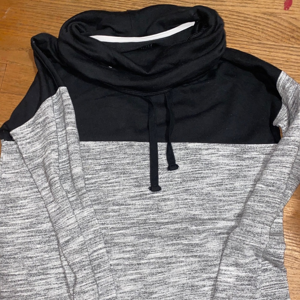 turtle neck sweatshirt